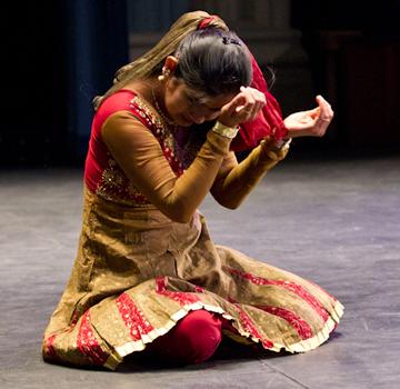 (Photo by Andrew Mather, digitalBURG) Amruta Giri performs an Indian classical dance during the Family Weekend Talent Show.