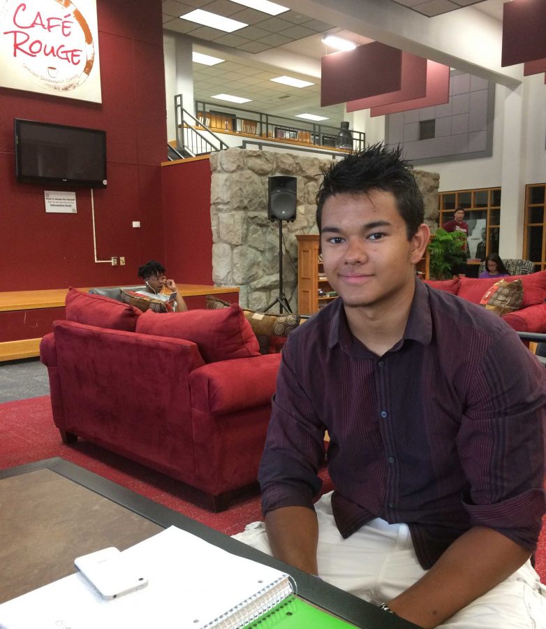 PHOTO BY BETHANY SHERROW / ASSISTANT NEWS EDITOR
Ryan Chase relaxes in the Elliott Student Union before the first day of classes.