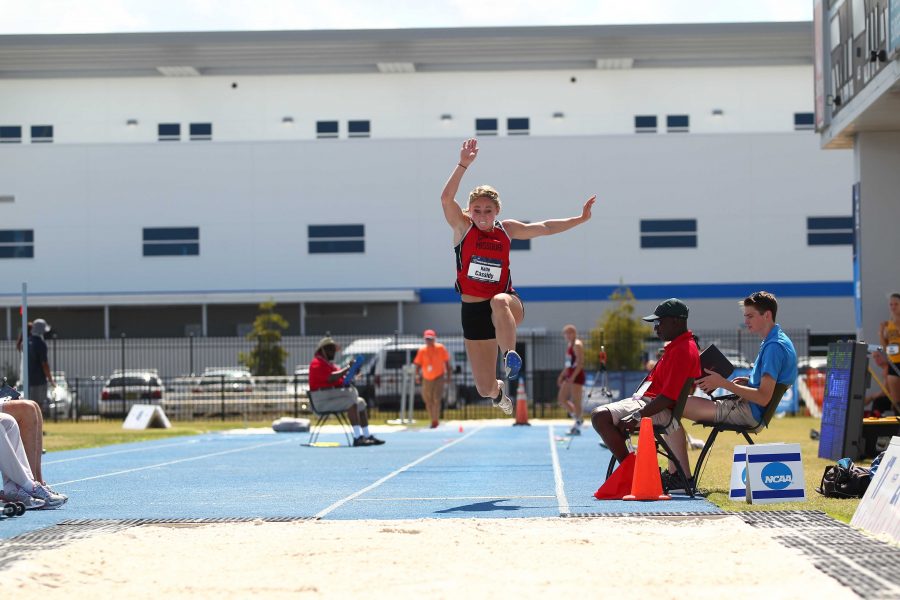 PHOTO+SUBMITTED+BY+UCM+ATHLETICS+MEDIA+RELATIONS%0ASenior+Katie+Cassidy+was+an+All-American+in+the+indoor+pentathlon+and+indoor+4x400m+relay+in+2015-16.