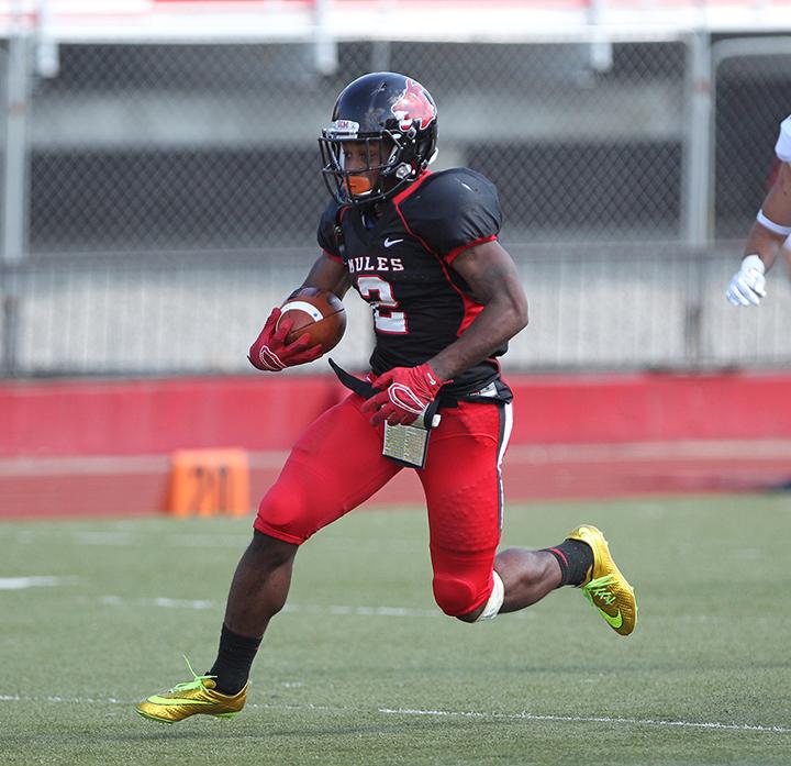 PHOTO+SUBMITTED+BY+UCM+PHOTO+SERVICES%0ALaVance+Taylor+holds+the+career+all-purpose+yard+record+for+UCM+at+6%2C231+yards.