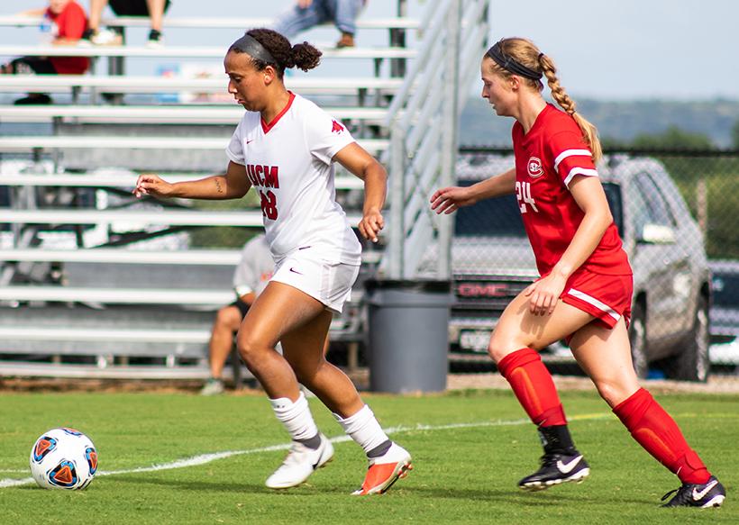 Senior forward Jada Scott has scored in three of the Jennies four games and leads the team with two game-winning goals. The Jennies face Northwest Missouri State 7 p.m. Friday at the South Recreational Complex. (Photo by Peter Spexarth/For the Muleskinner)