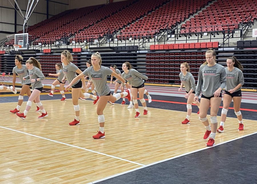 The+volleyball+team+prepares+for+their+next+games+against+Washburn+and+Nebraska-Kearney.