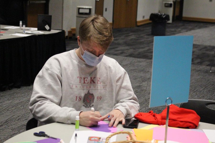 Senior marketing major Briley Wade volunteers at the MLK Day of Service event. Students could choose to make a variety of items to help people throughout the UCM and Warrensburg communities.