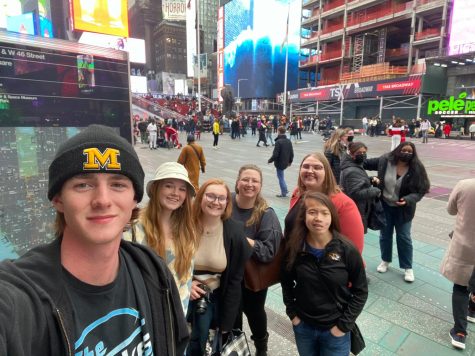 The Muleskinner Editorial Leadership team taking a selfie in Times Square on their way to dinner at Juniors to get New York Cheesecake and then to see Chicago on Broadway after.