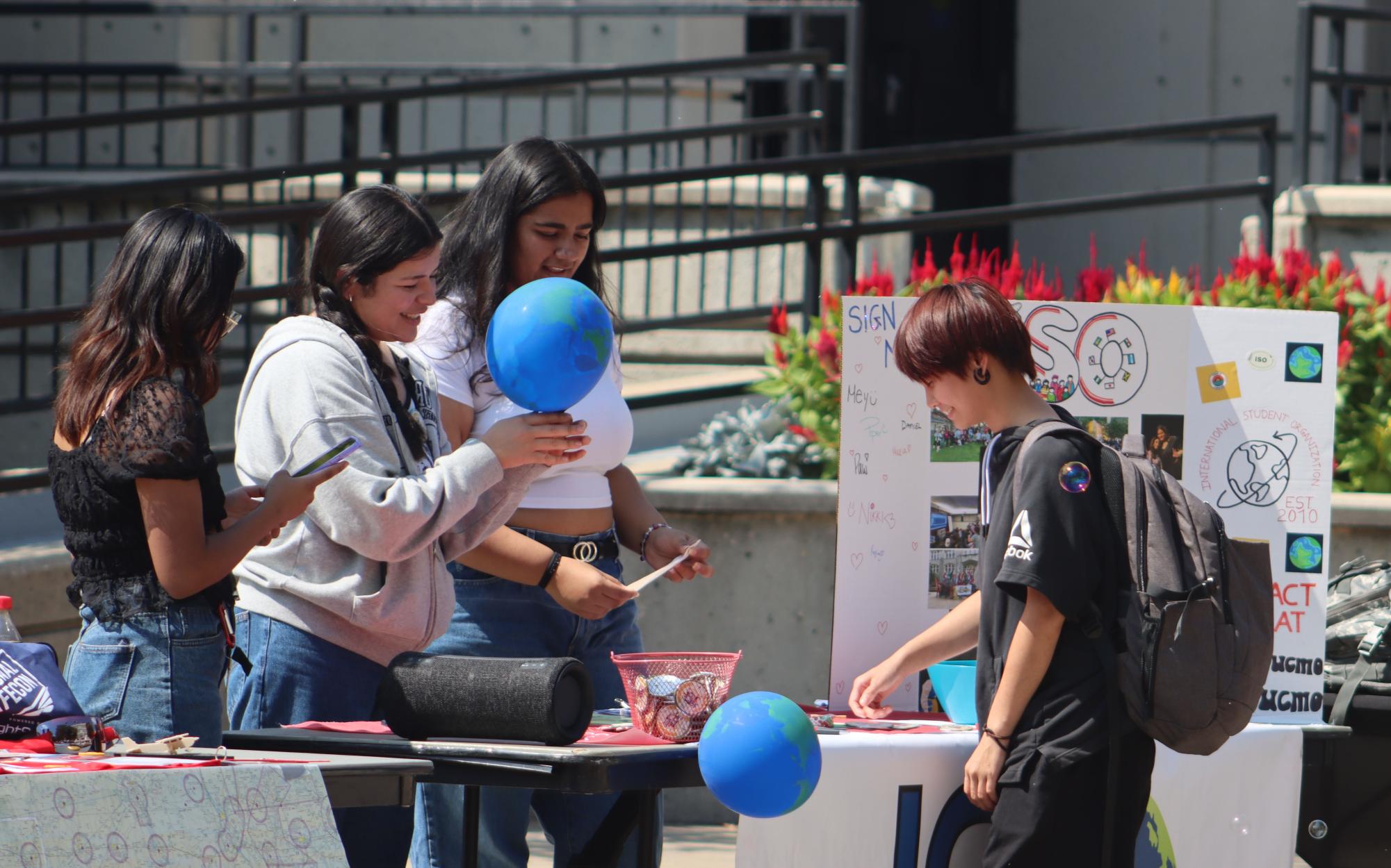 UCM Welcomes Back Students with Week of Welcome