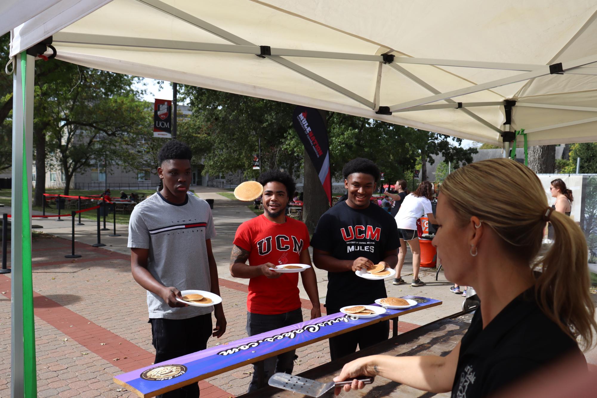 Families Reunite at Family Weekend Breakfast