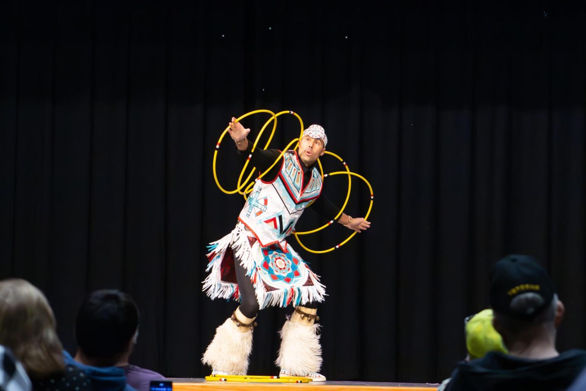 Former Cirque du Soleil performer Eric Hernandez performs a Native American Hoop Dance in the Elliot Student Union on Nov. 14 at 4 p.m. After Hernandez performed, he spoke to audiences about his life story and how he got to where he is today. 