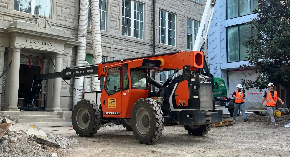 The Humphreys Building undergoes construction on both the inside and outside on Sept. 4. The building has been under construction since December 2023 and the renovations will include an update to all major systems, create open spaces and modernize classrooms.